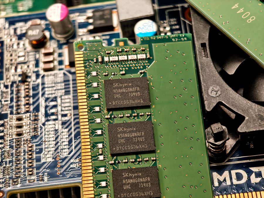 Componentes de placa base para comparativa Intel y AMD