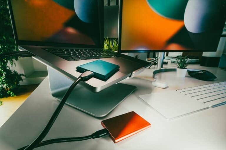 Discos duros HDD y SSD para clonación en Windows