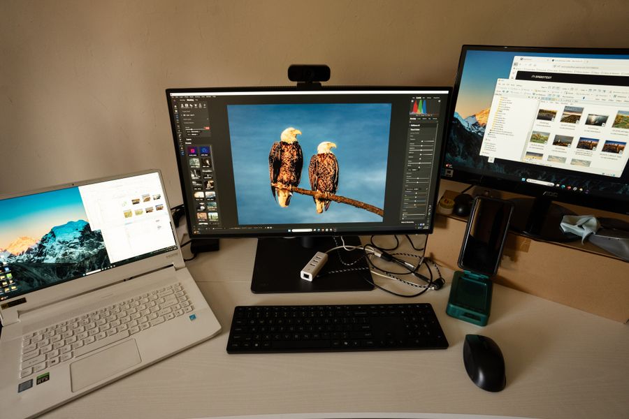 Estación de trabajo con monitores Asus ProArt PA279CV