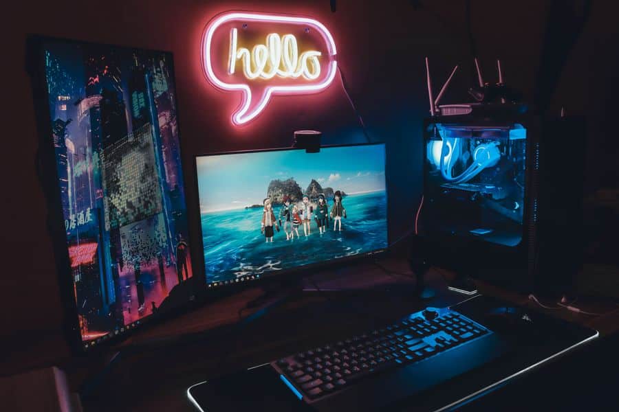 Setup gaming con procesador y tarjeta gráfica