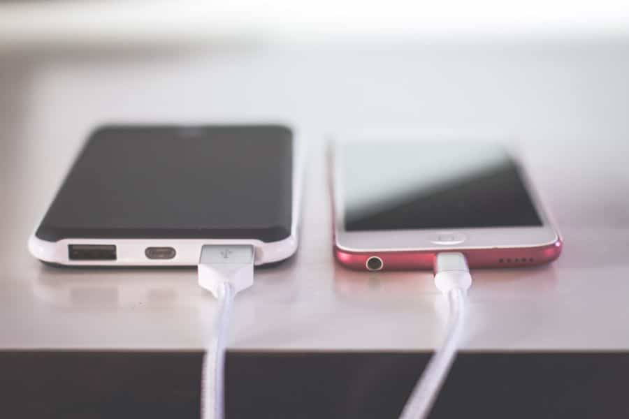¿Cuánta potencia soporta el cable correcto para tu celular?