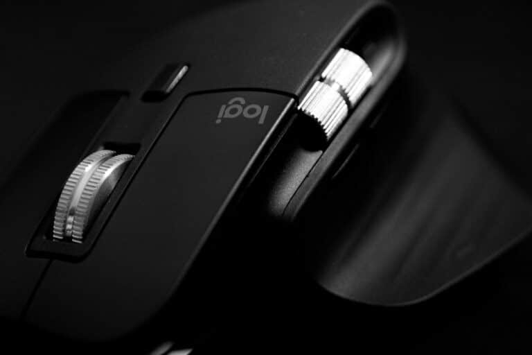 Cómo elegir un mouse: tamaño, sensor, DPI, conexión y switches que deciden