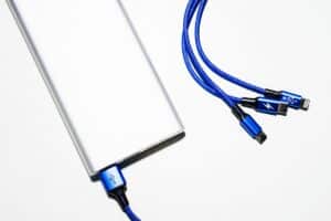 Cable USB-C vs Lightning vs Micro USB: diferencias reales de carga y datos